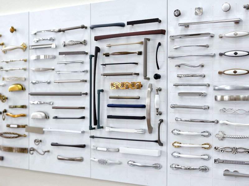 تاثیر یراق آلات در قیمت کابینت