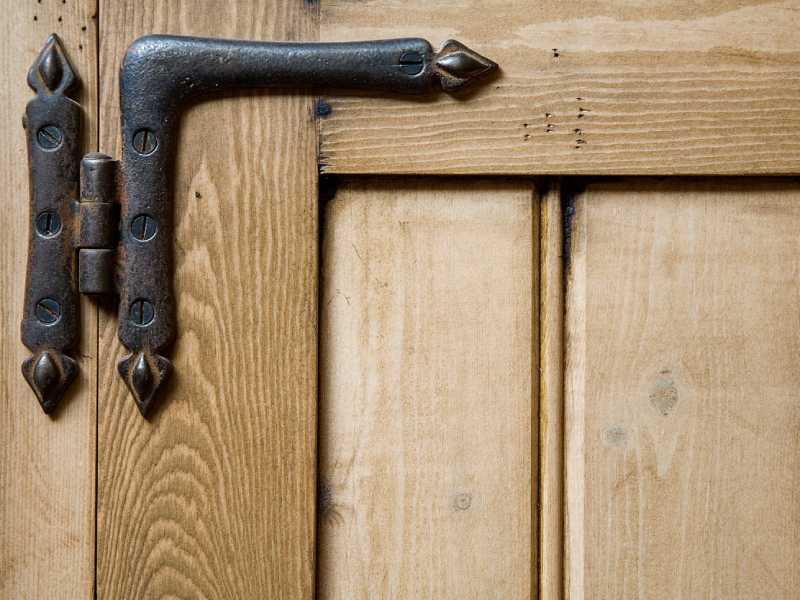 علت صدای جیر جیر لولای کابینت