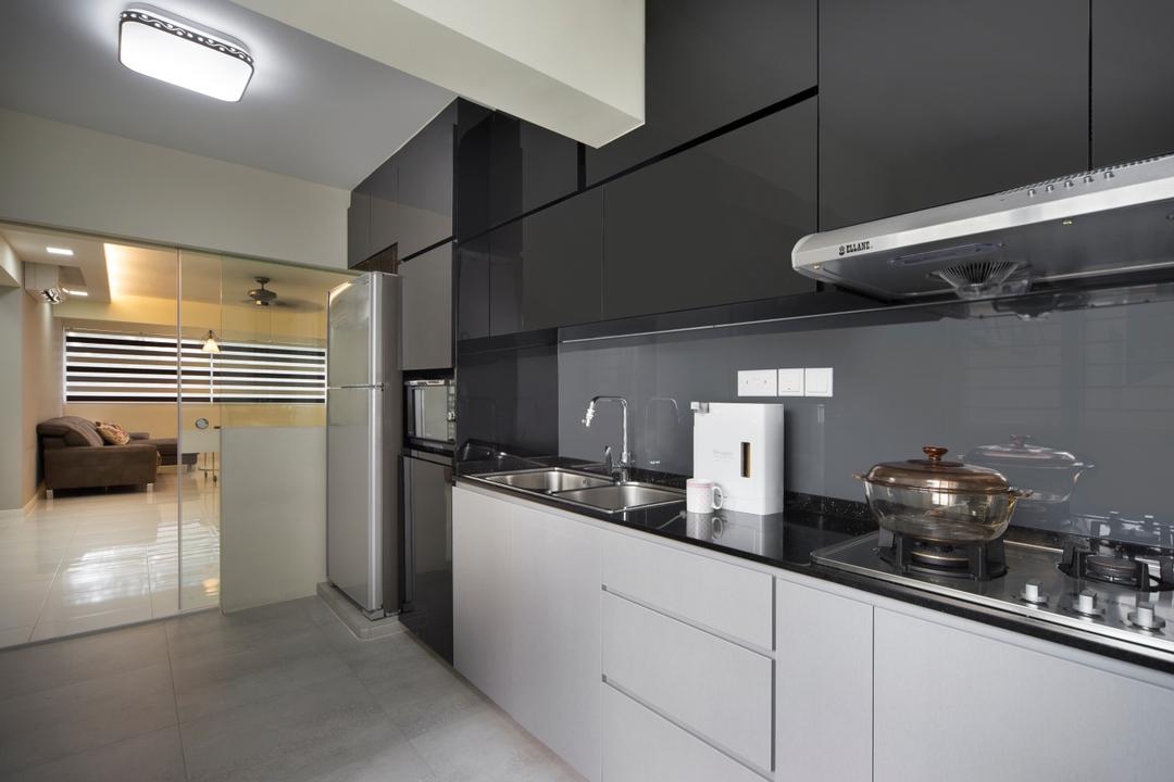 مقایسه کابینت کینگ گلاس و هایگلاس