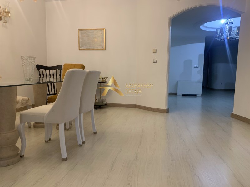 نمونه کار پارکت لمینت روشن